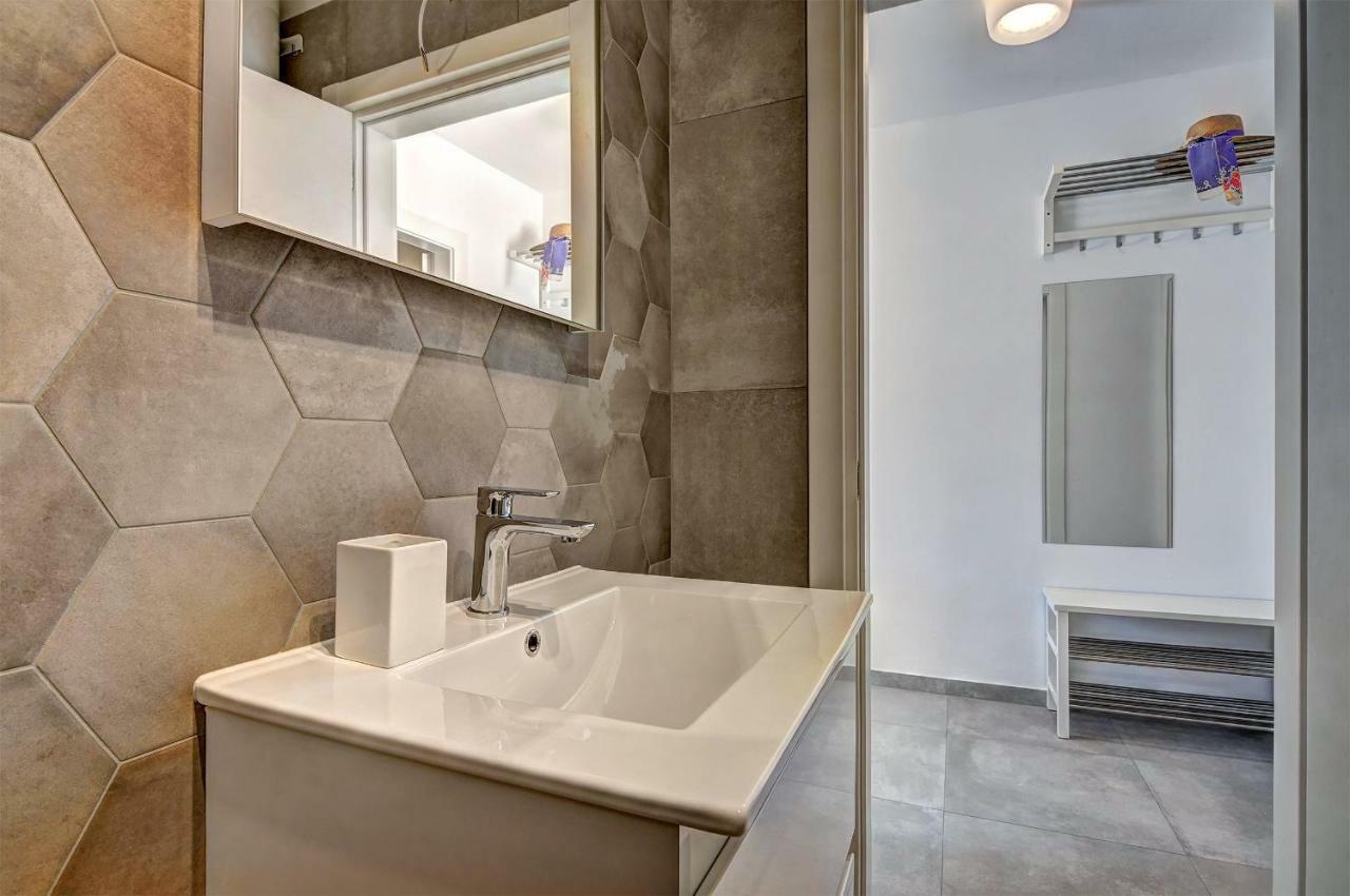 Apartman M Appartement Pula Buitenkant foto